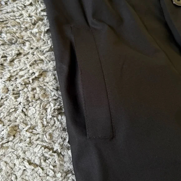 Bill Blass - Vintage 80’s Black Collared Trench Coat with Hood Attachment & Belt - Picture 6 of 9